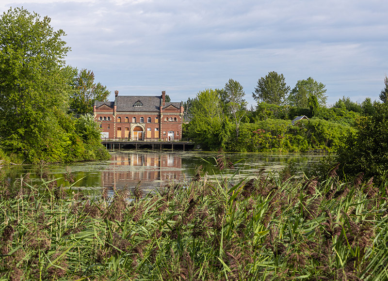 Petit pouvoir patrimoine industriel canal de Soulanges