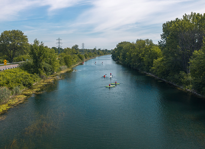 Canal de soulanges SUP pagaie kayak eau nautisme
